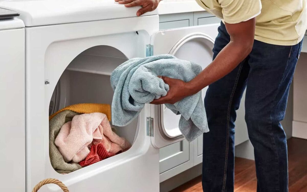 Does Rayon Shrink? A Complete Guide to Rayon Shrinkage, Stretch & Recovery