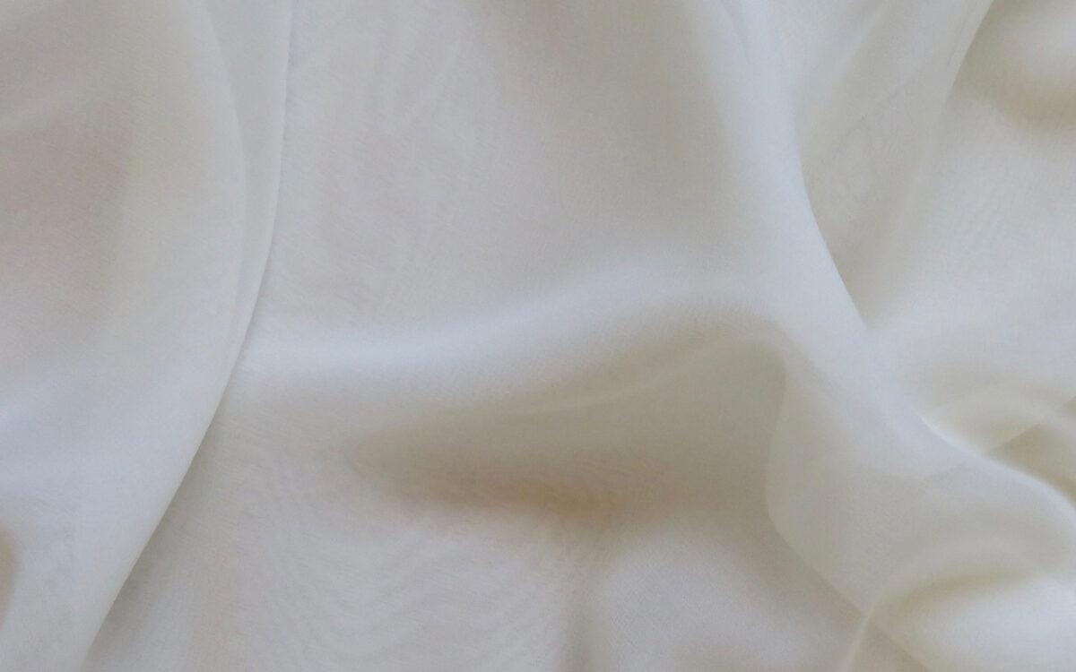 Silk Chiffon Fabric: Properties, Uses, Pros & How to Work With It