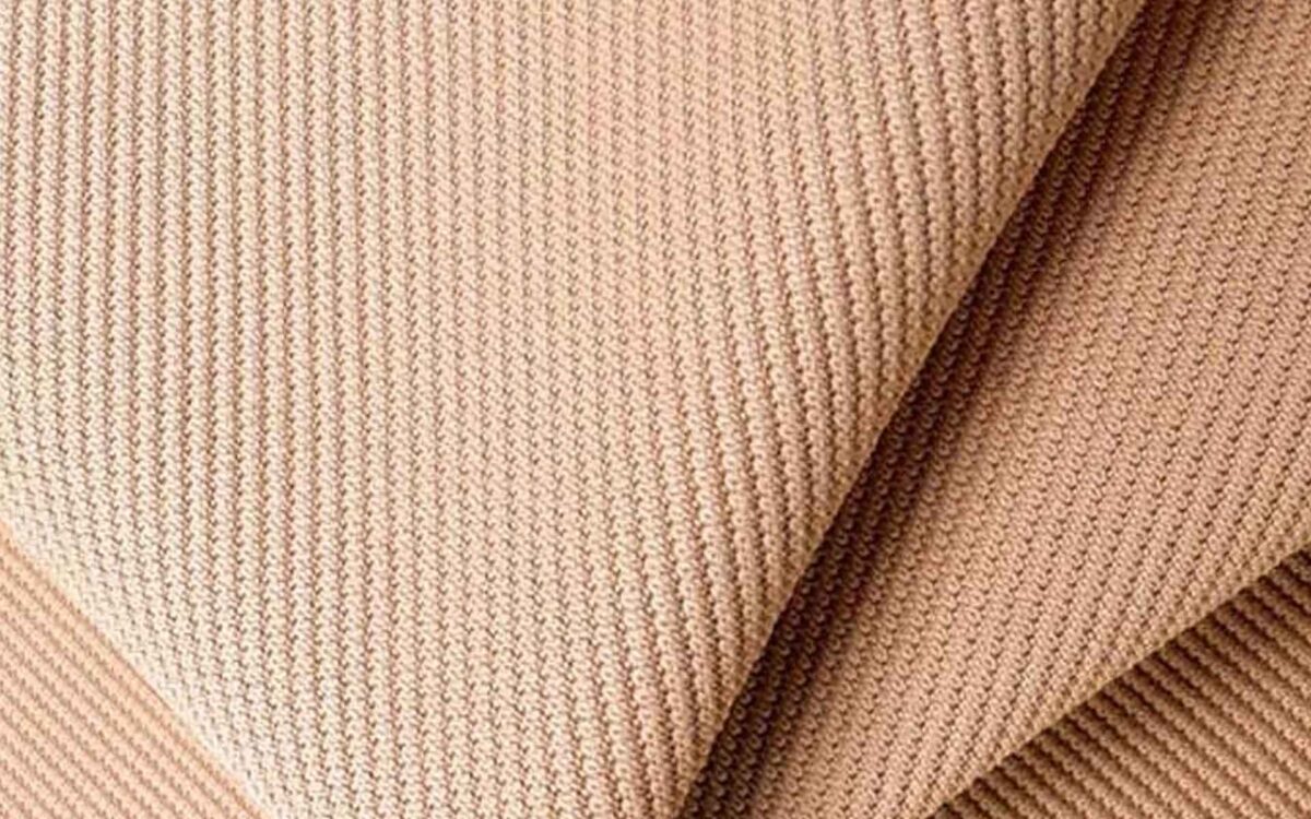What Is Twill Material Like? Texture, Feel, Pros & Cons Explained