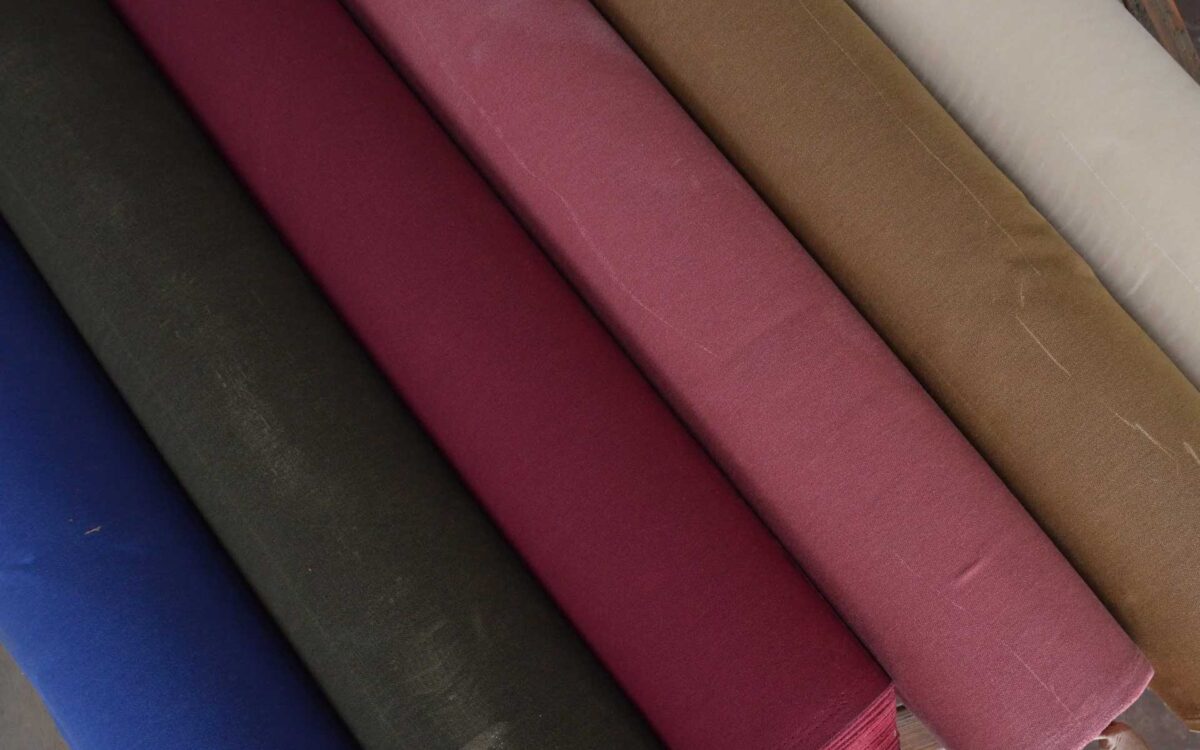 The Complete Guide to Waxed Canvas Fabric: Material, Patina, Sewing & Care