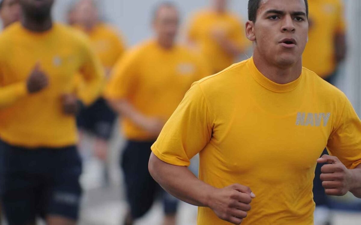What Uniform Does the Navy Wear?