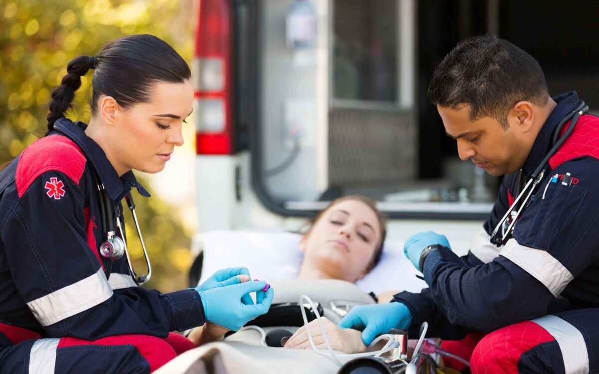 What Do Paramedics Wear? A Complete Guide to Paramedic Uniforms and Workwear