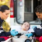 What Do Paramedics Wear