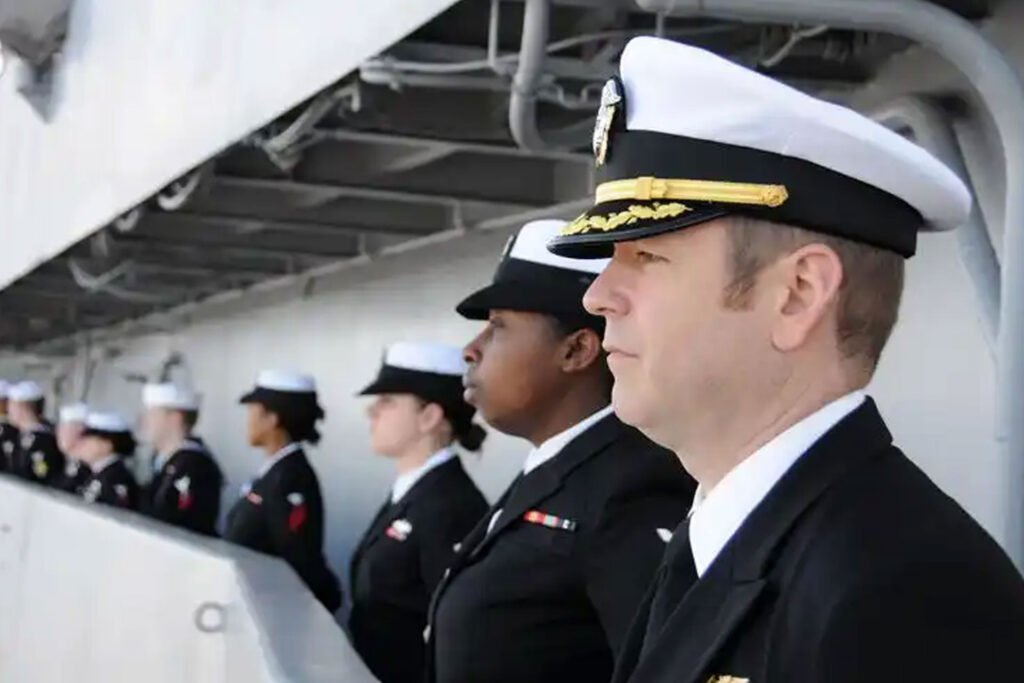 how many uniforms does the navy have