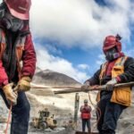 Why Do Construction Workers Wear Hoodies in the Summer? Why Do Construction Workers Wear Hoodies in the Summer